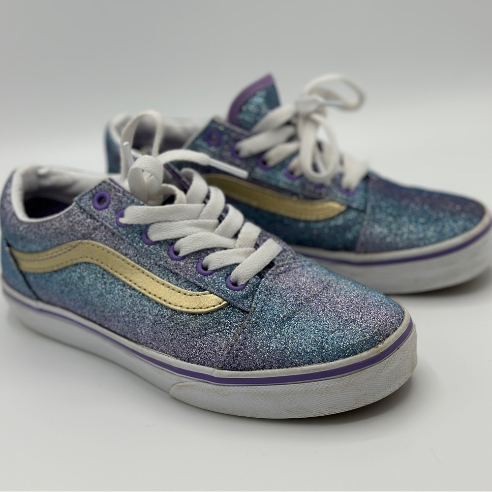 Girls size 2.5 US Vans shoes. Sparkly and only worn once. Back to school!